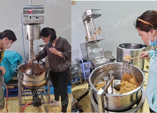 Hình ảnh: Khách thử rang muối, làm chà bông.