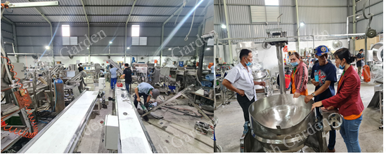 Hình ảnh: Khách hàng đến tham quan xưởng.